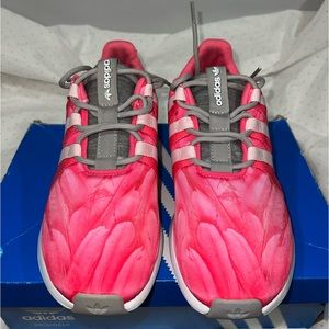 Adidas women size 7 shoes